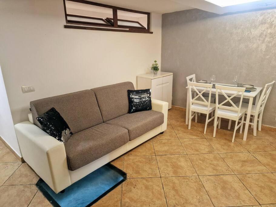 Casa Vacanza Castello Κάλιαρι Εξωτερικό φωτογραφία