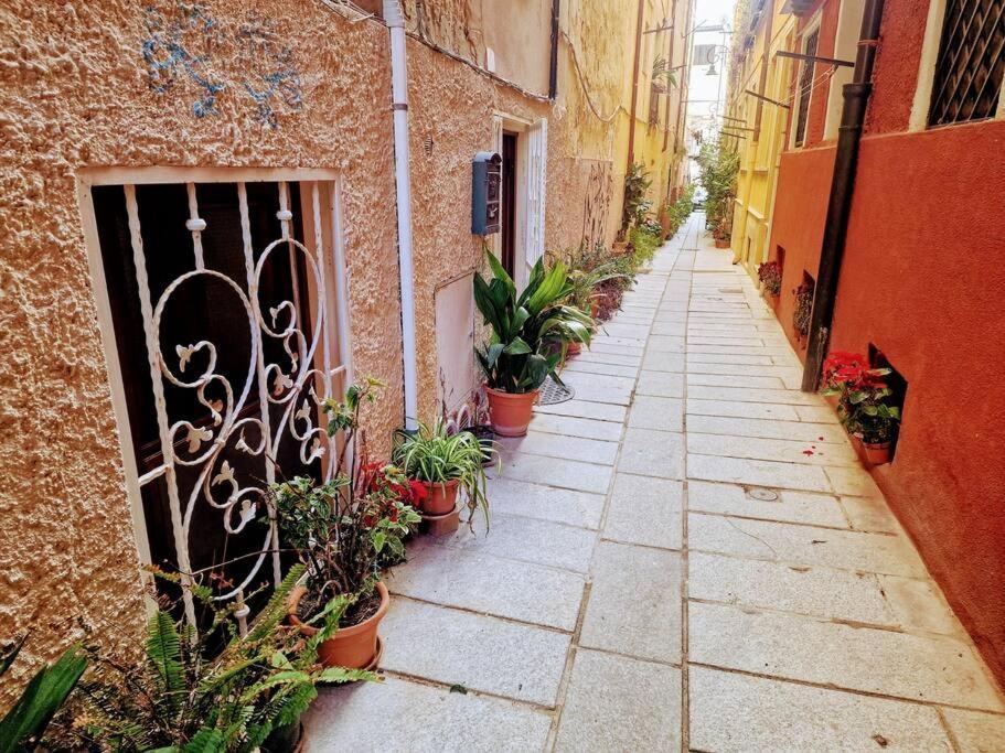 Casa Vacanza Castello Κάλιαρι Εξωτερικό φωτογραφία